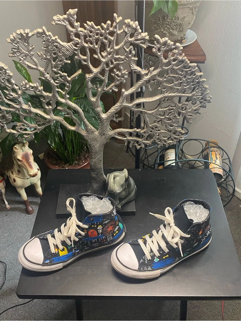 Converse Kids Black Space Print gamer High-Top Sneakers with White Laces. Size 3